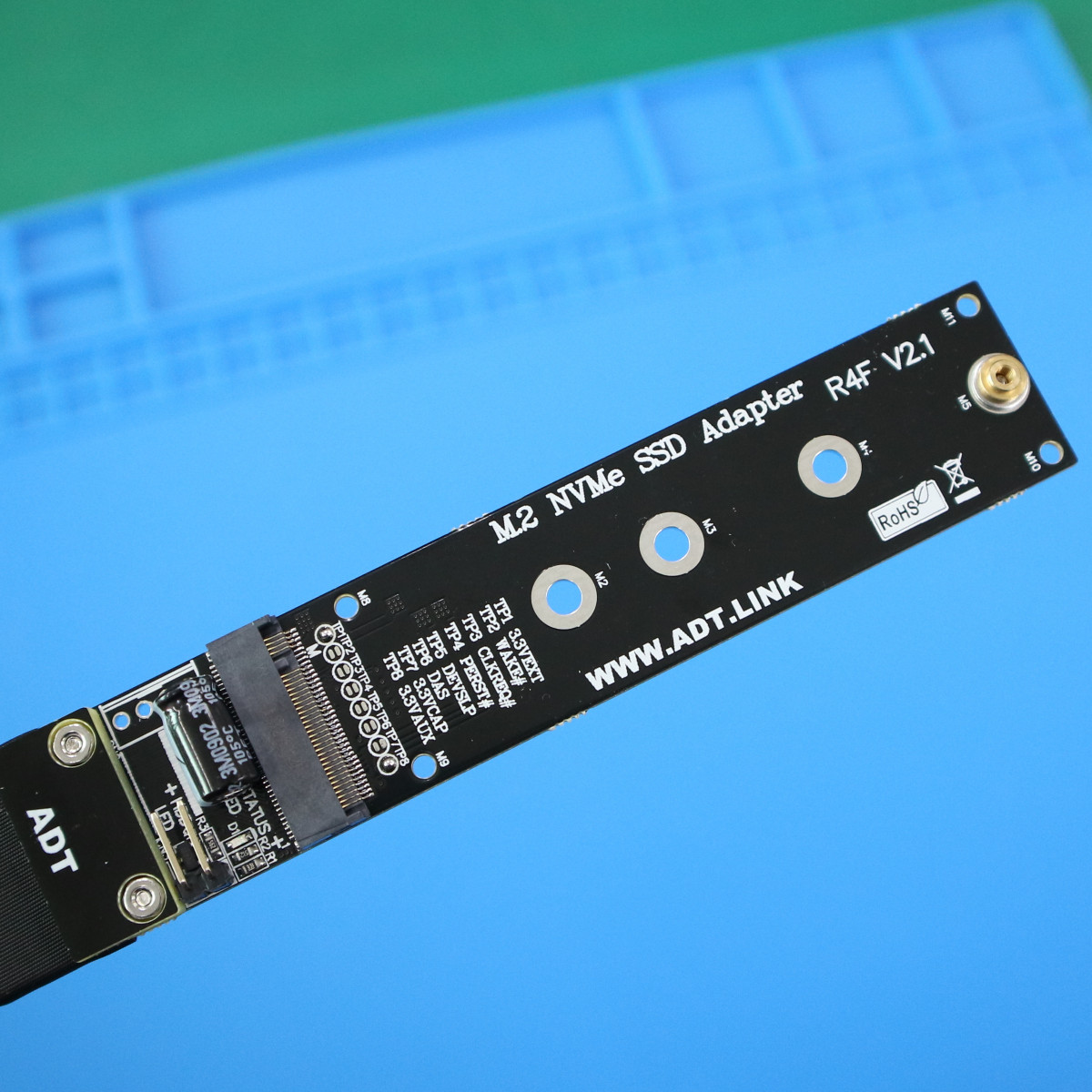 BPS R24SF M.2 Câble dextension SSM NVMe Prise en Charge de la Carte de Montage pour Carte SSD M2 à PCI Express 3.0 X4 PCIE à Pleine Vitesse 32G ADT-Link R44SF 